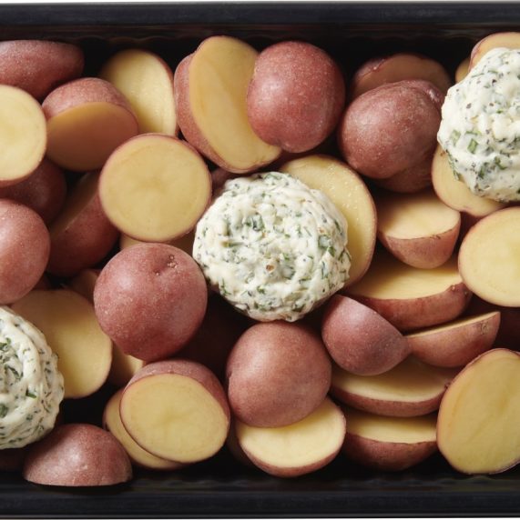 Red Potatoes in tray Large